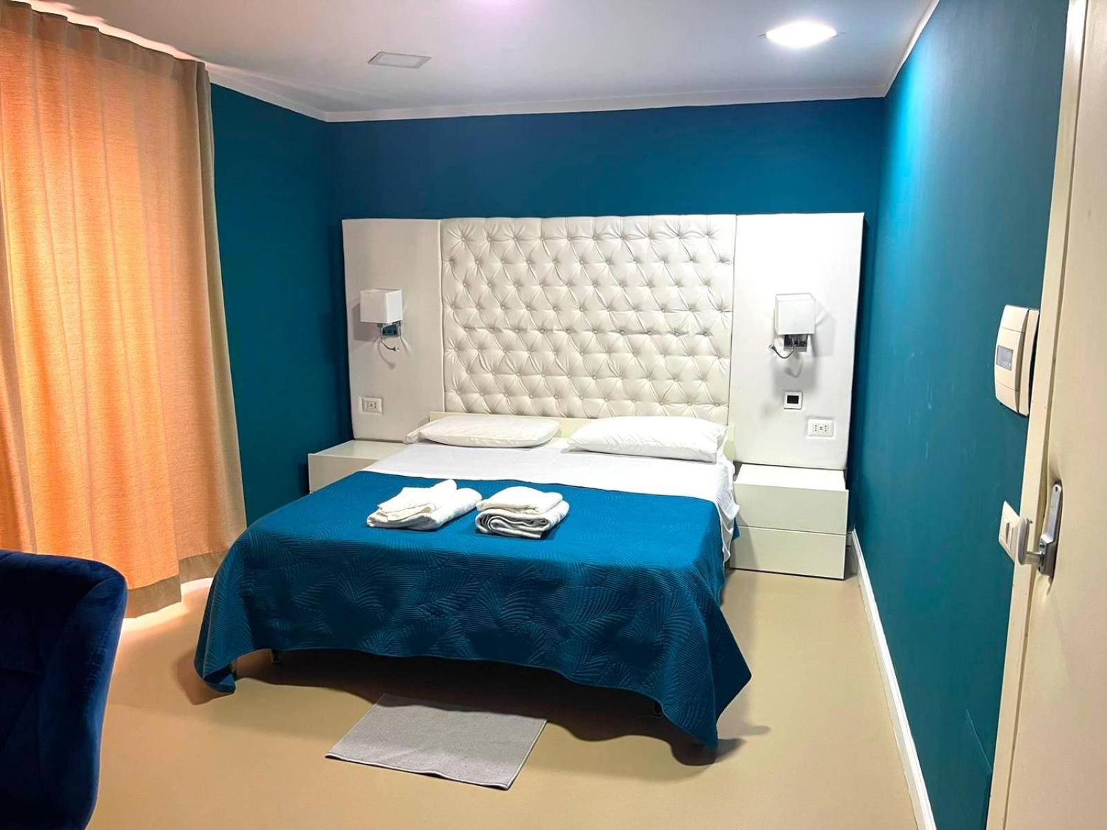 Bed And Breakfast Napoli Centro Storico Exterior photo